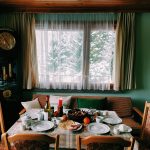 Arredamento della sala da pranzo in stile provenzale