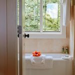 Bagno arredato in stile inglese